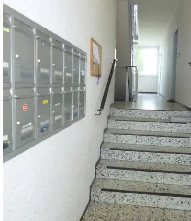 2-zimmer Mit Balkon In Apartment *